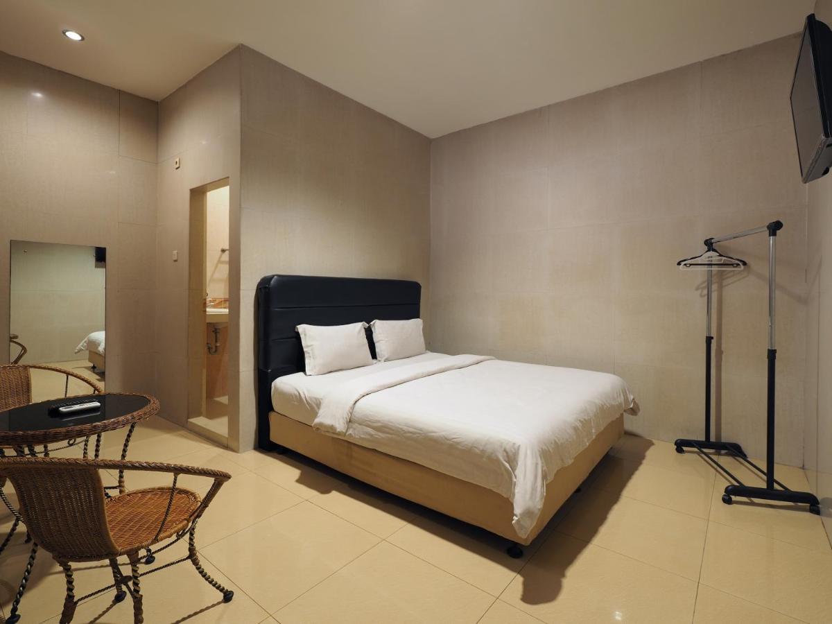 New Gentala Hotel Medan Exterior foto