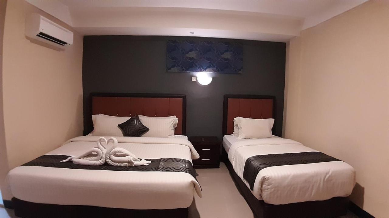New Gentala Hotel Medan Exterior foto