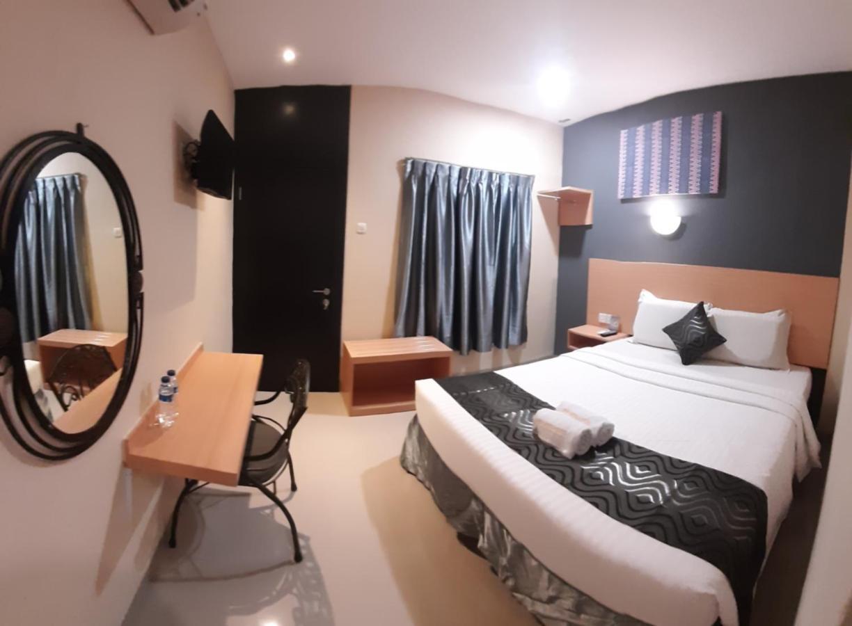 New Gentala Hotel Medan Exterior foto